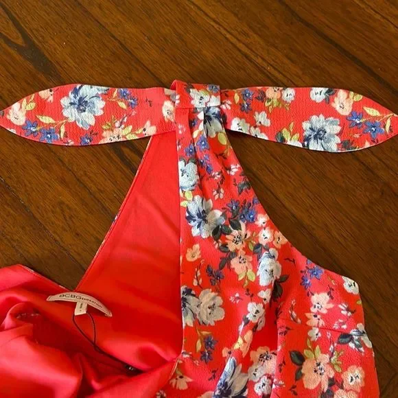 NWT BCBGeneration Tie Shoulders Smocked Waist in Red Blossom Size 2 - Picture 12 of 14